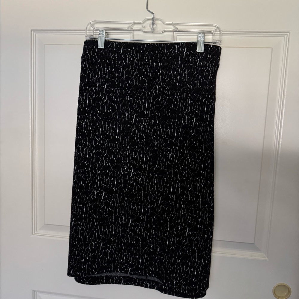 Liz Claiborne plus size pencil skirt black with white pattern 3x
